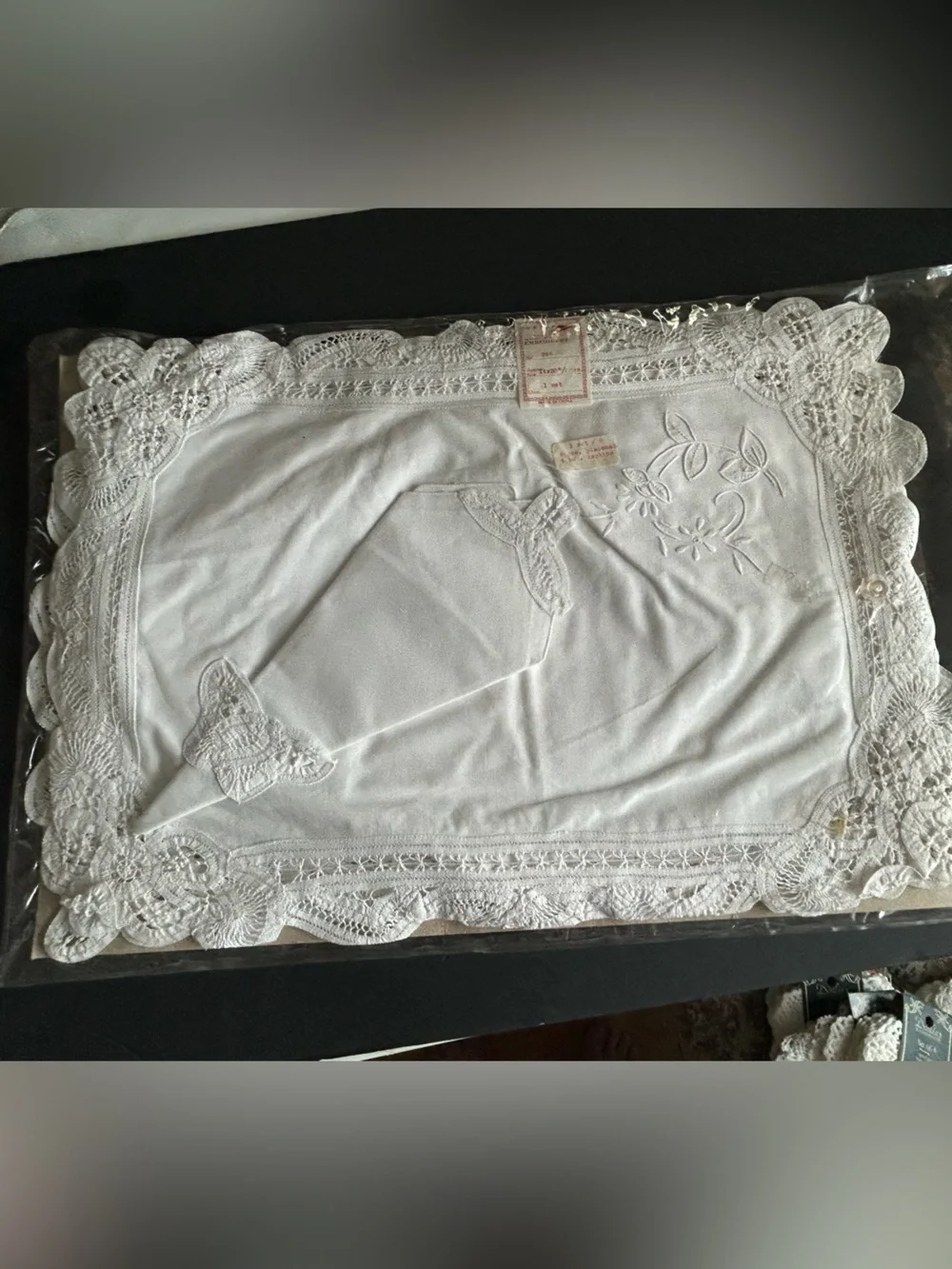 White Embroidered Lace-Trim Placemat and Napkin Set of 4 each